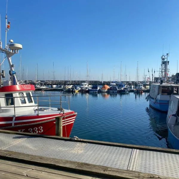 Holiday house near forrest, harbor and beach, hotel in Hørsholm