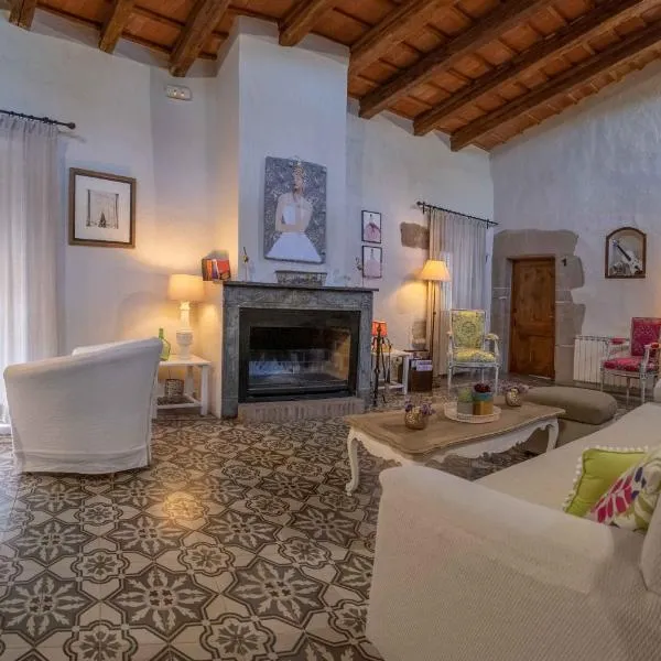 Can Bayre-Casa Rural, hotel v destinaci Fortiá