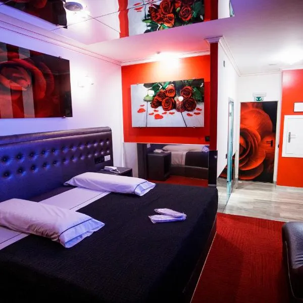 Motel Venus Santiago, hotel em Santa María