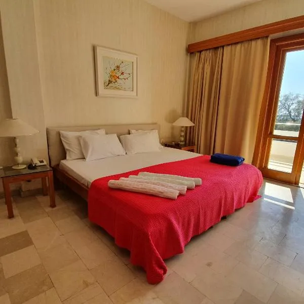 Hotel Elman, hotel Paleohórában