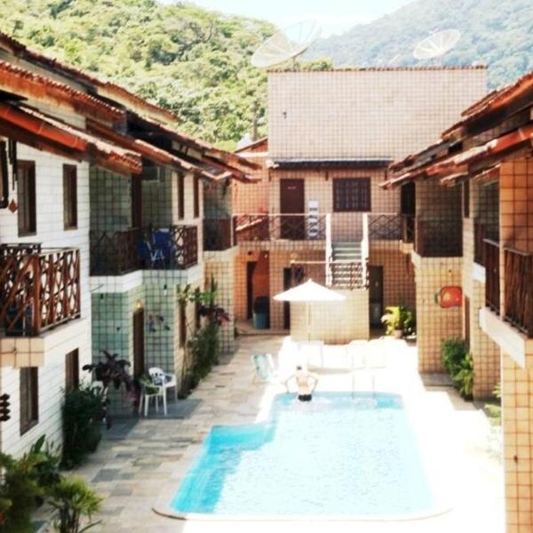 Na praia de Juquehy, 2 quartos, piscina, ar condicionado