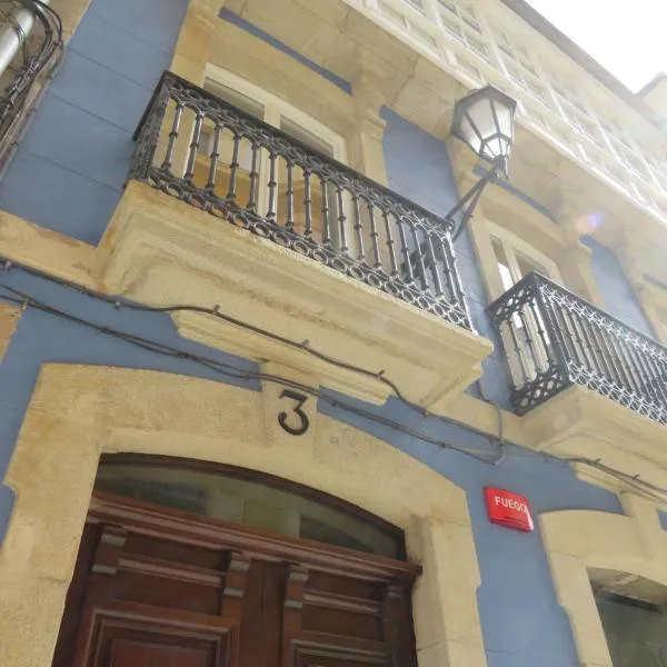 APARTAMENTOS ARMANYA 3, hotel v destinaci Lugo