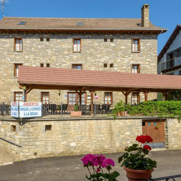 Hostal Kimboa, hotel em Ansó