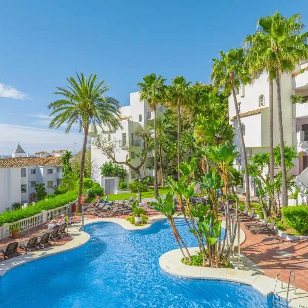 Royal Oasis Club at Pueblo Quinta, hotel v destinaci Benalmádena