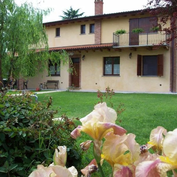 Agri Village Pavia, отель в городе Vernate