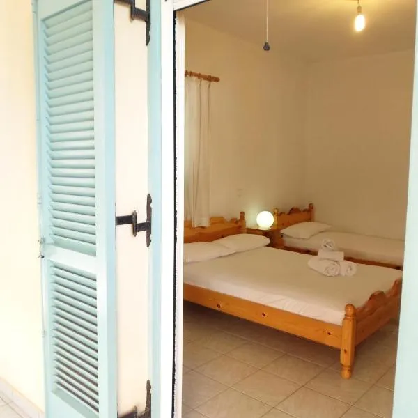 Katerina Apartments, hotel in Tsoukaladhes