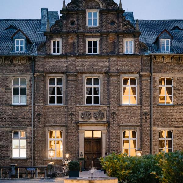 Schlosshotel Hugenpoet