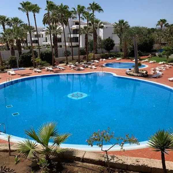 EL DORADO HOLIDAYS, hotel in Playa de las Americas