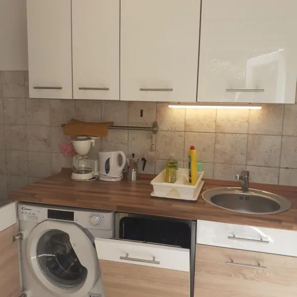 Rose Apartman, khách sạn ở Balatonlelle