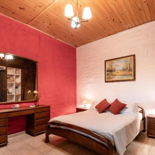 La Casa del Bosque Carmelo, hotel v mestu Carmelo