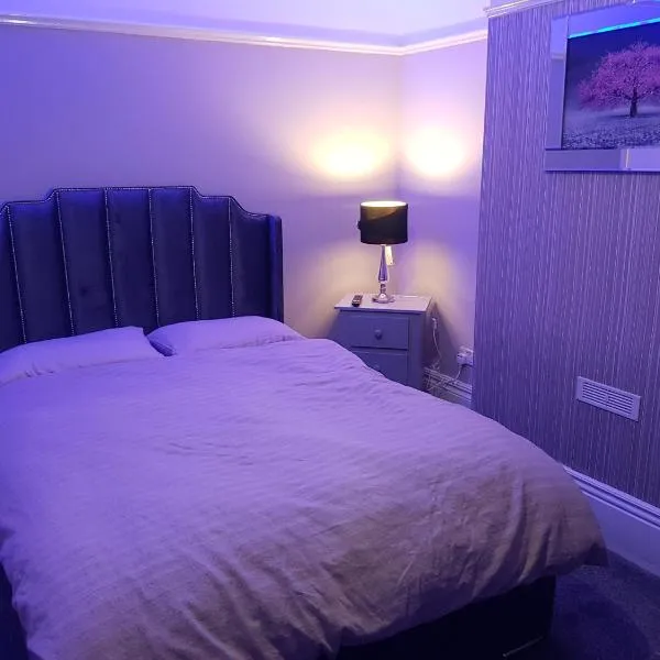 Highfields Living - All Rooms Ensuite- Free Wifi- Free Local Parking, hotel v destinaci Sheffield