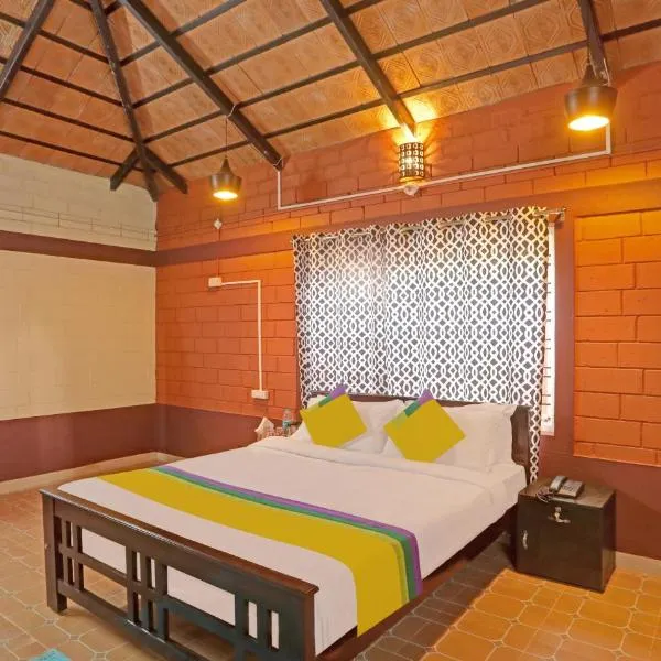Itsy By Treebo - Allaranda Homestay With Valley View, hotel di Sampaji