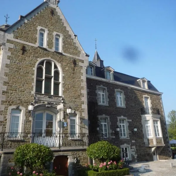 Le Château de Rendeux, hotel in Fasol