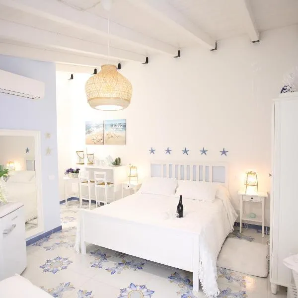 BLU MARE suite privata & apartment, hotel v destinaci Terrasini
