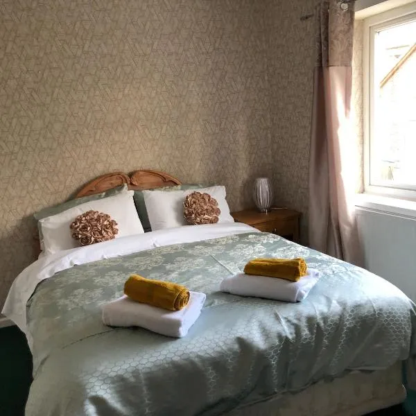 3br-Sleeps6-Garden-Mountain &near 4 Falls Walks on, hotel en Pont-Nedd-Fechan