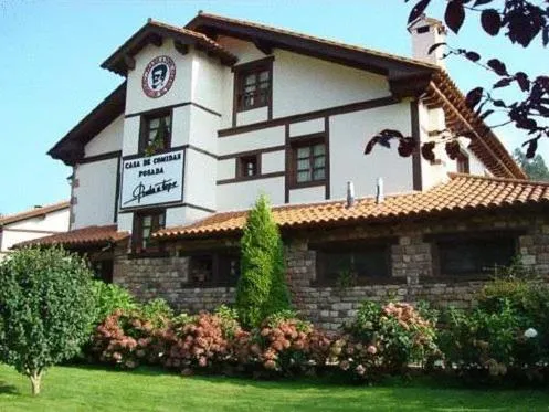Posada Restaurante Prada a Tope, hotel v destinaci Treceño