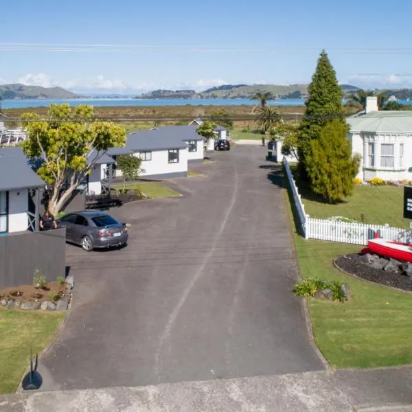 Tidewater Accommodation, hotel v destinaci Coromandel Town
