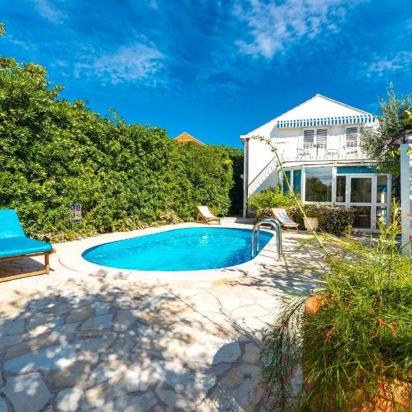 Villa Piano, khách sạn ở Mlini