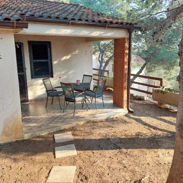 Gavza Joy, hotel v destinaci Cres