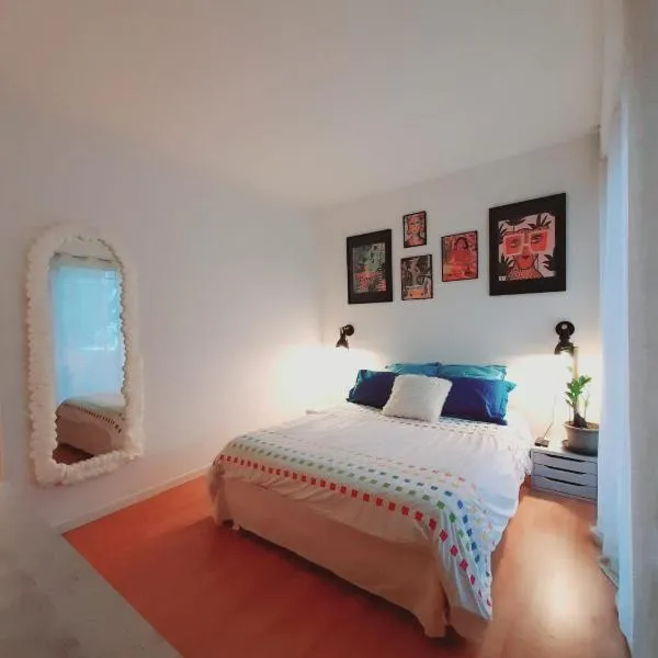 Chambre d hôte avec clim terrasse et petit déjeuner Hauteurs de Nice, hotel v Nice