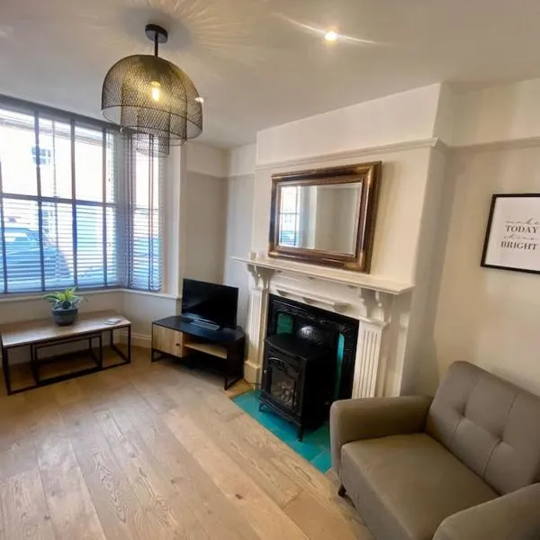 SL - Fabulous 2 bed character property close to town