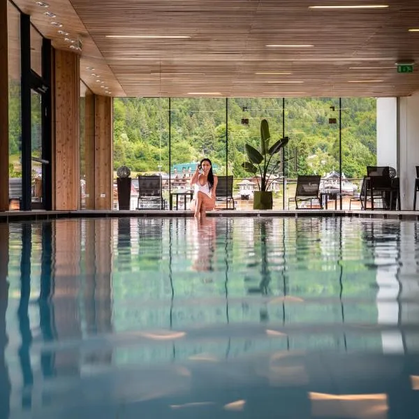 Corona Dolomites Hotel – hotel w Andole