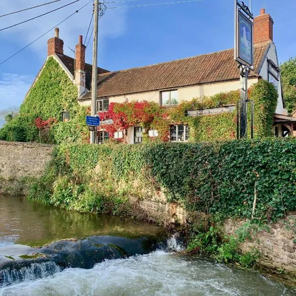 The White Horse Inn, hotel a Washford