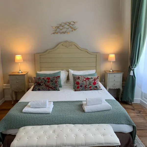 Maison Charles Maurice, hotel v destinácii Chalais