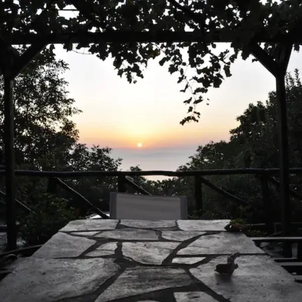 Villa Katia with Sea view, Pourion, Zagora, hotel v destinaci Pouríon