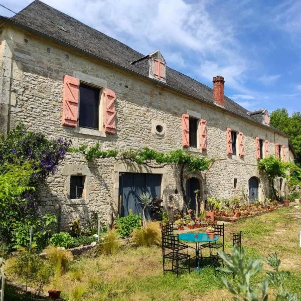 Le Cactus Orange Chambre d'hôte entrée indépendante, ξενοδοχείο σε Cressensac