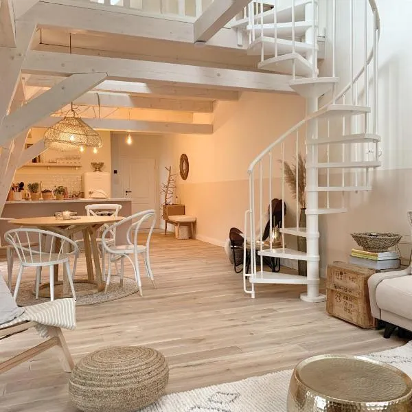 SOLEY - Stylische Ferienwohnung idyllisch gelegen, hotel v destinaci Sohland am Rotstein