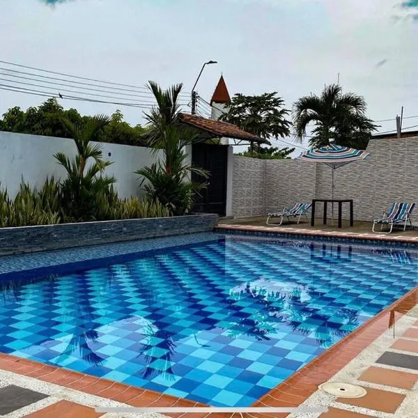 Aguamarina Inn - Casa de descanso con piscina - Tauramena Casanare, viešbutis mieste Tauramena