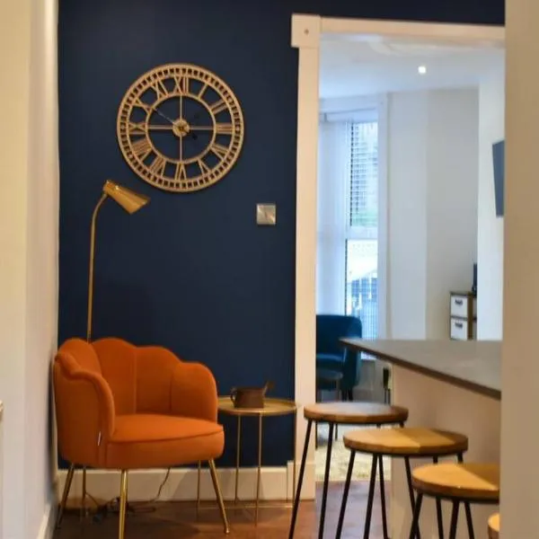The Cheltenham, stylish 1-bed Victorian apartment, hotel in Harrogate