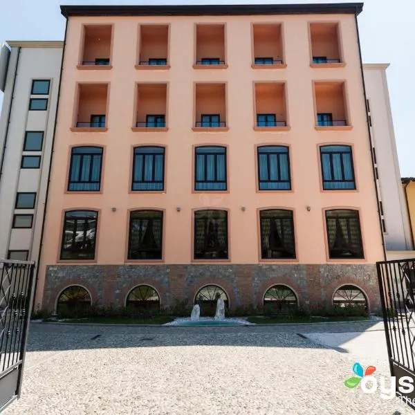 Hotel La Cartiera, hotel in Castello di Serravalle