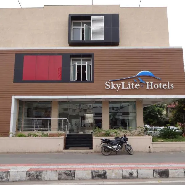 Hotel Sky Lite, hotel v destinaci Kójamputtúr