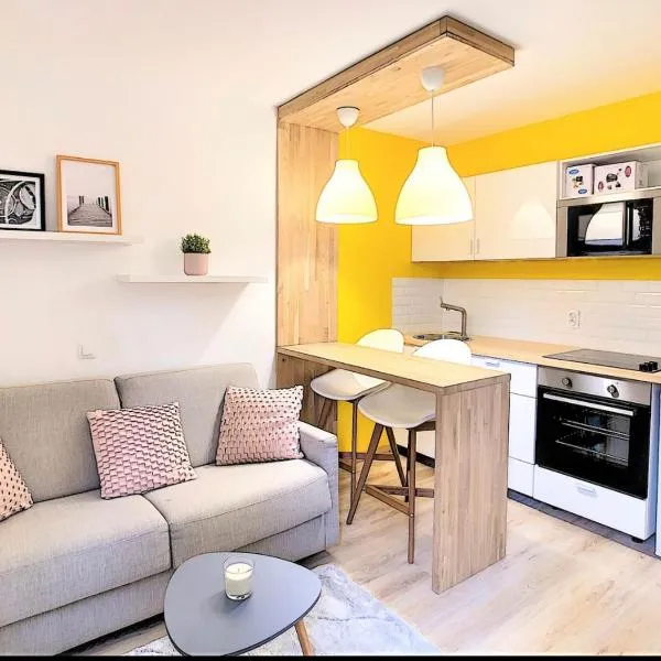 Centre Saint-Gervais studio Jaune moderne proche télécabine 2 pers – hotel w mieście Saint-Gervais-les-Bains