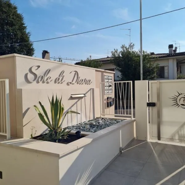 SOLE DI DIANA LUXURY Apartments, hotel in Peschiera del Garda
