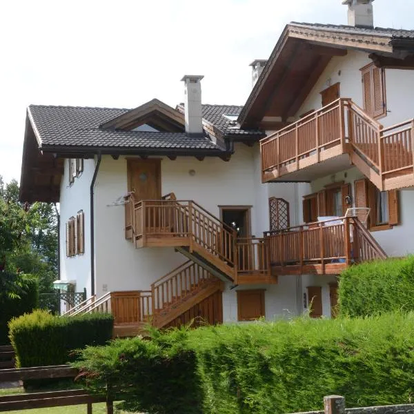 Santi’s Apartment, hotell i Folgaria