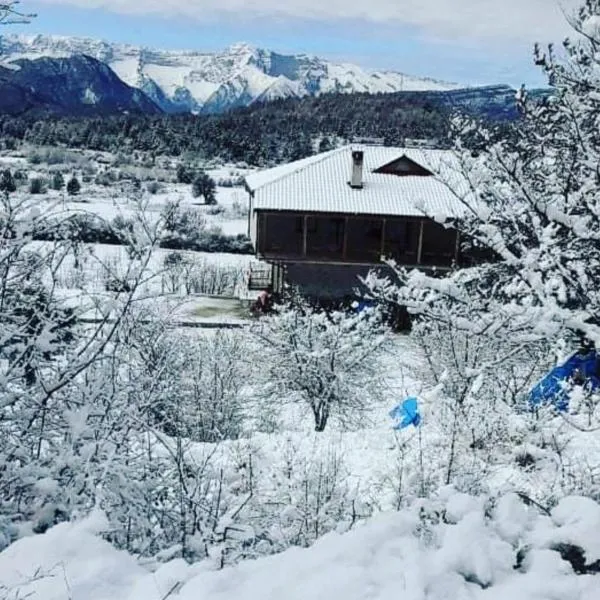 Bujtina Vila Dodo, hotel v destinaci Leskovik