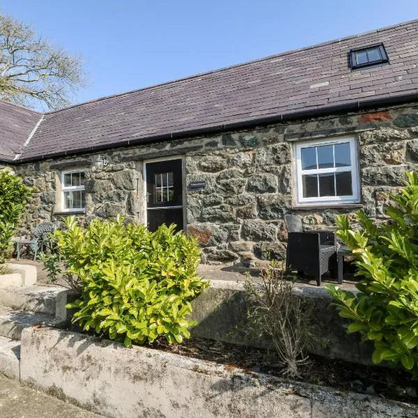 Bwthyn y Dderwen Oak Cottage, hotel v destinaci Llannor