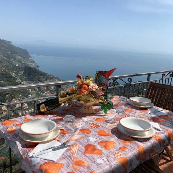 DONNA CONCETTA HOUSE: Ravello'da bir otel