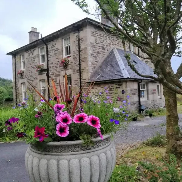 Carradales Luxury Guest House, hotel in Glenbarr