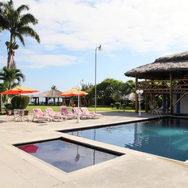 Hotel Puerto Ballesta, hotel in Tonsupa