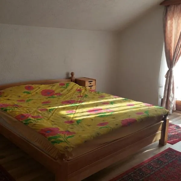 Mini Farm Adi, hotel v destinaci Cazin