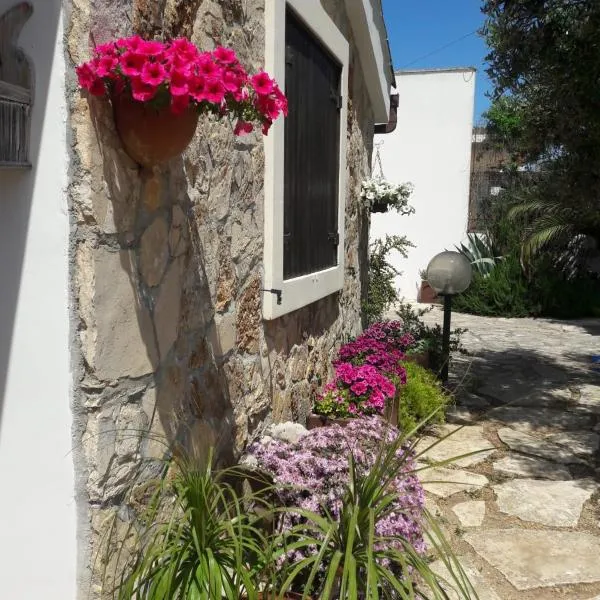 Villetta Santa Maria al Bagno – hotel w mieście Santa Maria al Bagno