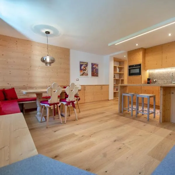 Apartments Alpen Domus, hotel in Selva di Val Gardena