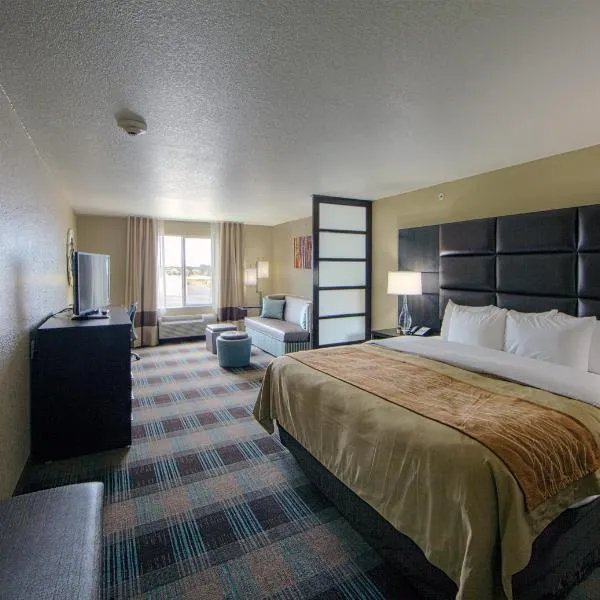 Comfort Inn & Suites, White Settlement-Fort Worth West, TX, hotel di Fort Worth