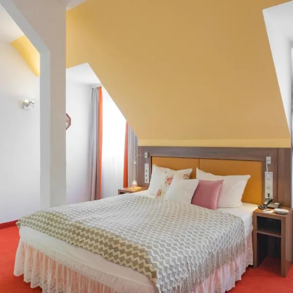 Viesnīca Tante ALMA's Mannheimer Hotel pilsētā Manheima