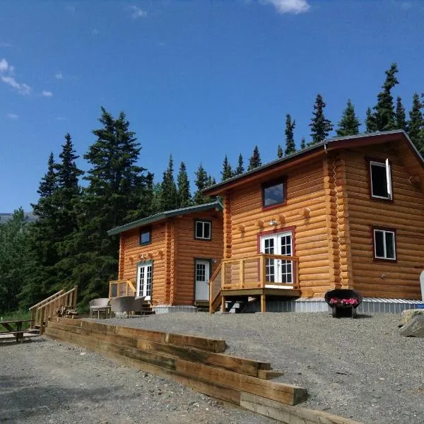Cabins Over Crag Lake, hotel v destinaci Carcross