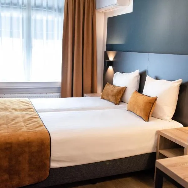 Hotel et le Cafe de Paris, hotel v destinaci Apeldoorn